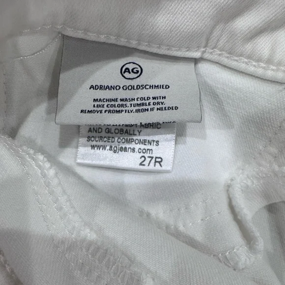 AG super skinny ankle jeans in white. Size 27